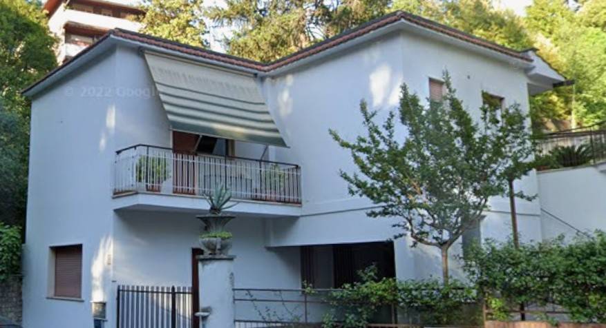 appartamento in vendita a Roma in zona Tomba di Nerone