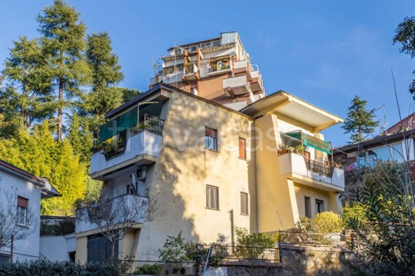 appartamento in vendita a Roma in zona Tomba di Nerone