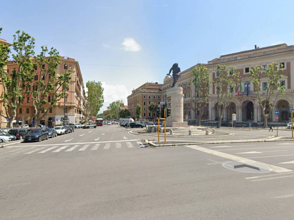 negozio in vendita a Roma in zona Trieste
