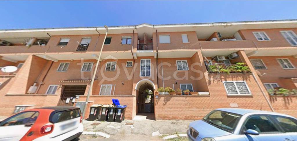 appartamento in vendita a Roma in zona Acilia