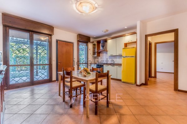 appartamento in vendita a Roma in zona Selva Candida