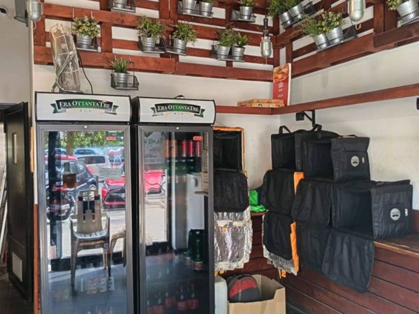 negozio in vendita a Roma in zona Appio Claudio