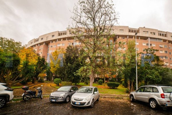 appartamento in vendita a Roma in zona Ardeatino