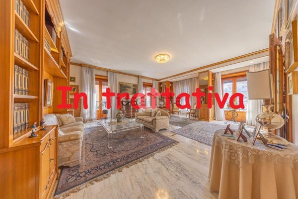 appartamento in vendita a Roma in zona Castro Pretorio