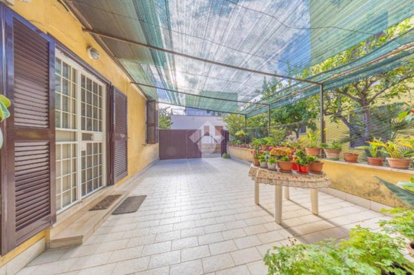 casa indipendente in vendita a Roma in zona Alessandrino