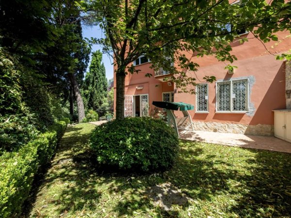 appartamento in vendita a Roma in zona Tor di Quinto