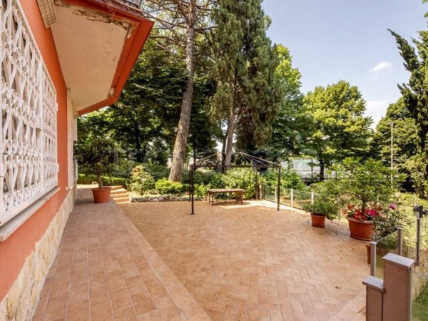 appartamento in vendita a Roma in zona Della Vittoria