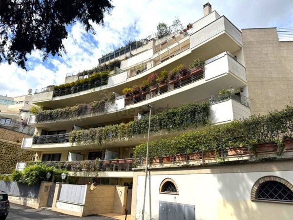 appartamento in vendita a Roma