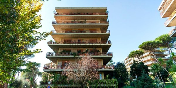 appartamento in vendita a Roma in zona Tomba di Nerone