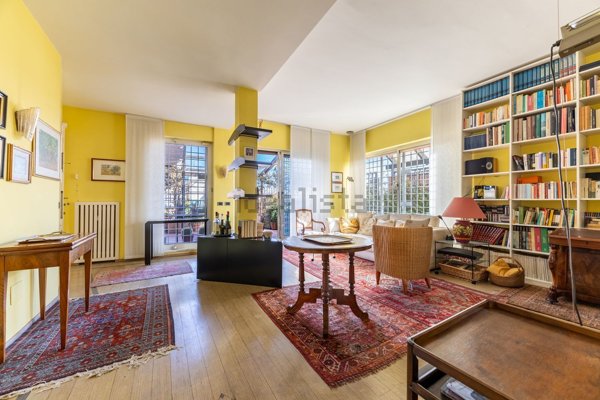 appartamento in vendita a Roma in zona San Saba - Ripa