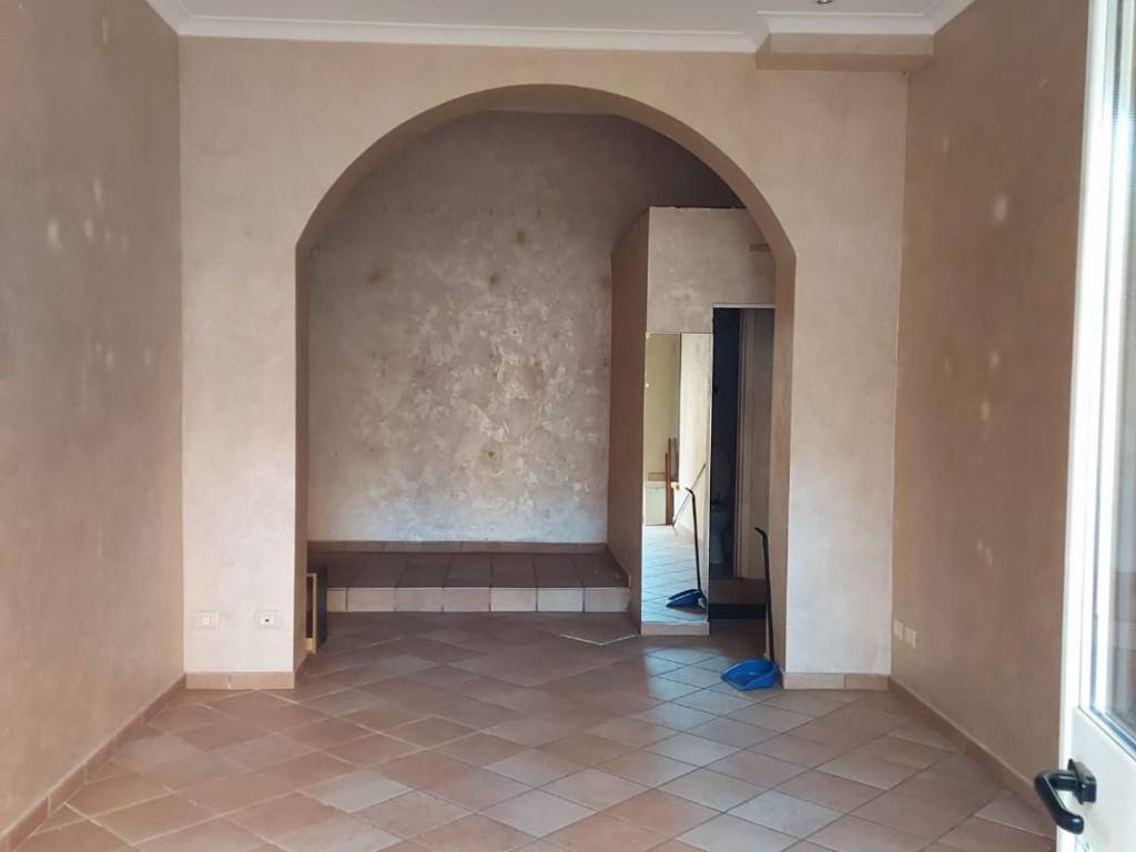 negozio in vendita a Roma in zona Prenestino-Centocelle