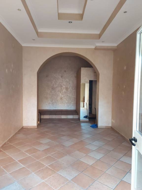 negozio in vendita a Roma in zona Prenestino-Centocelle