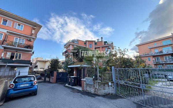 appartamento in vendita a Roma in zona Palmarola