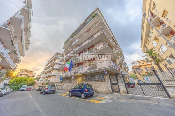 appartamento in vendita a Roma in zona Tuscolano