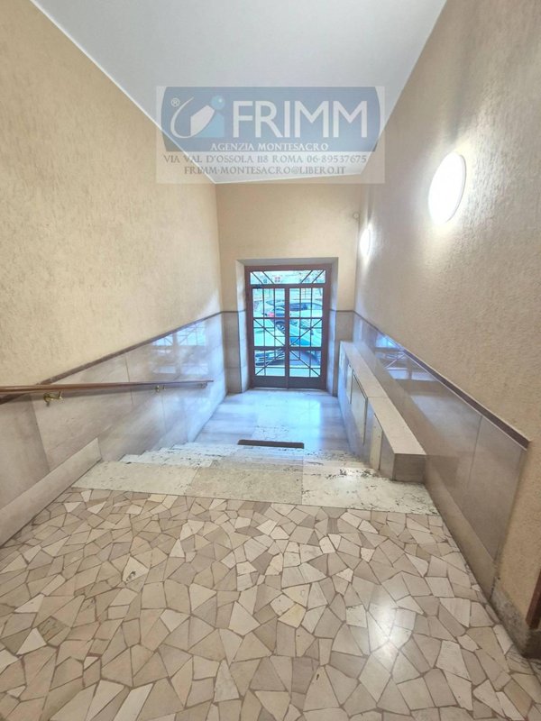 appartamento in vendita a Roma in zona Prenestino-Labicano