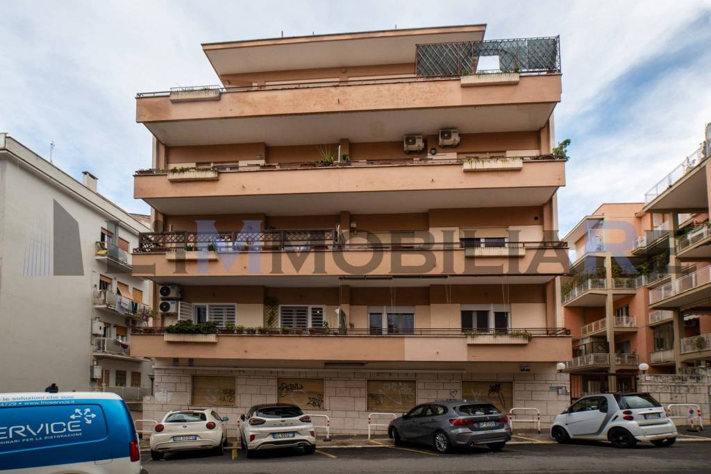 appartamento in vendita a Roma in zona Aurelio