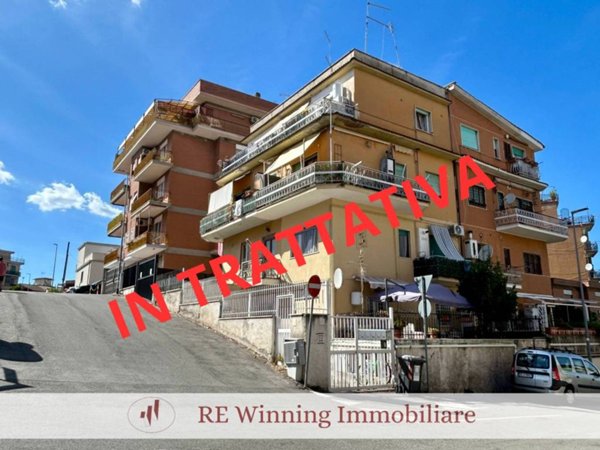 appartamento in vendita a Roma in zona Colle Prenestino