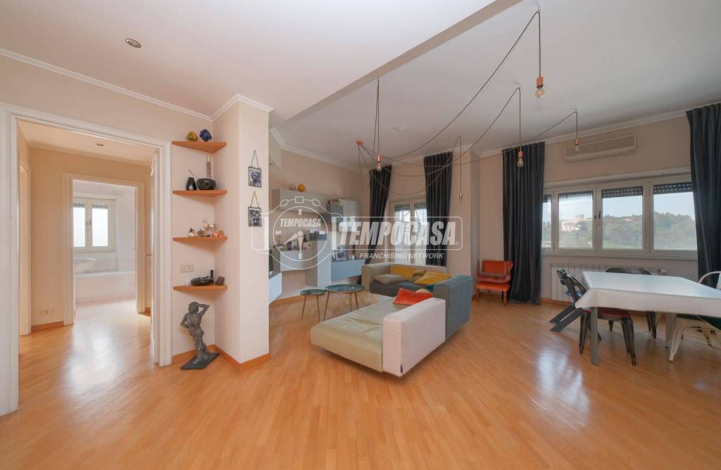 appartamento in vendita a Roma in zona Primavalle