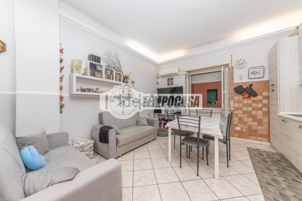 appartamento in vendita a Roma in zona Don Bosco