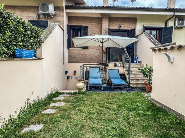 casa indipendente in vendita a Roma in zona Infernetto