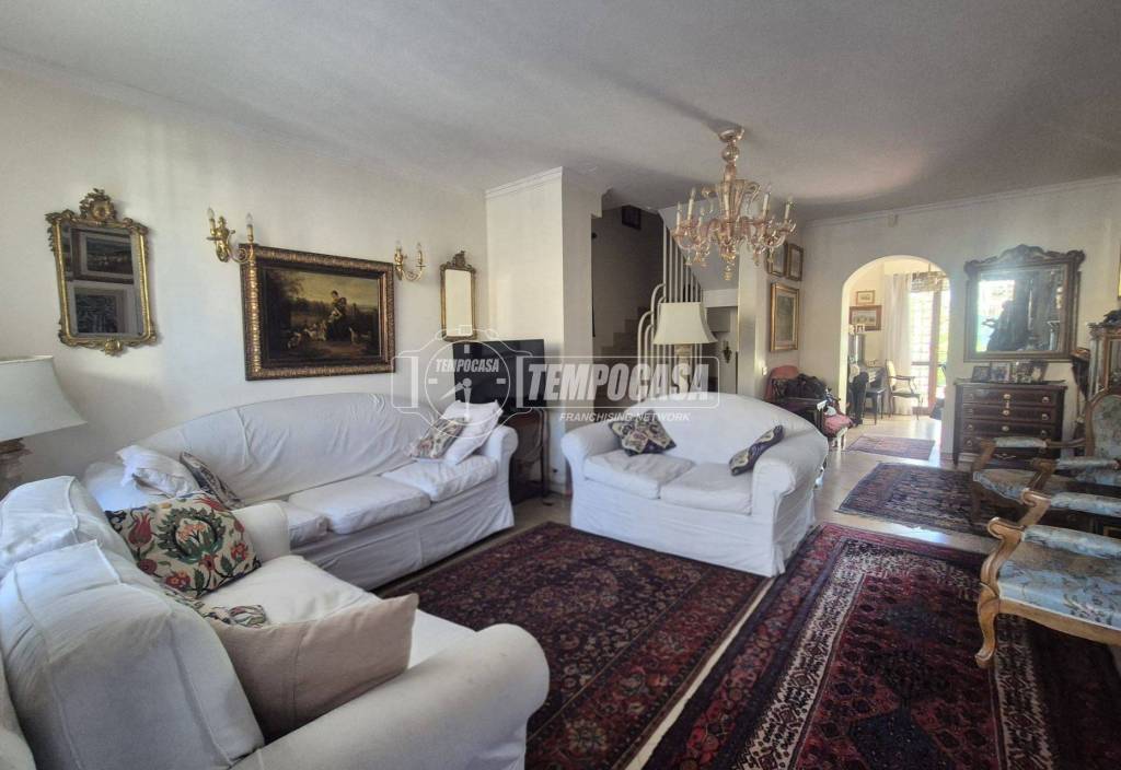 casa indipendente in vendita a Roma in zona Ottavia