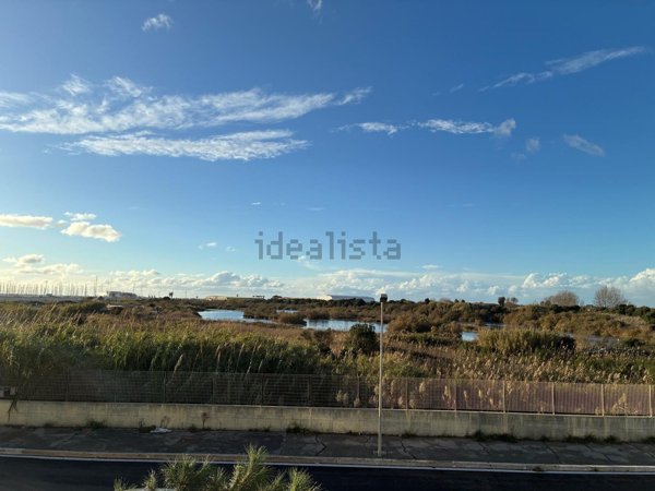 appartamento in vendita a Roma in zona Ostia