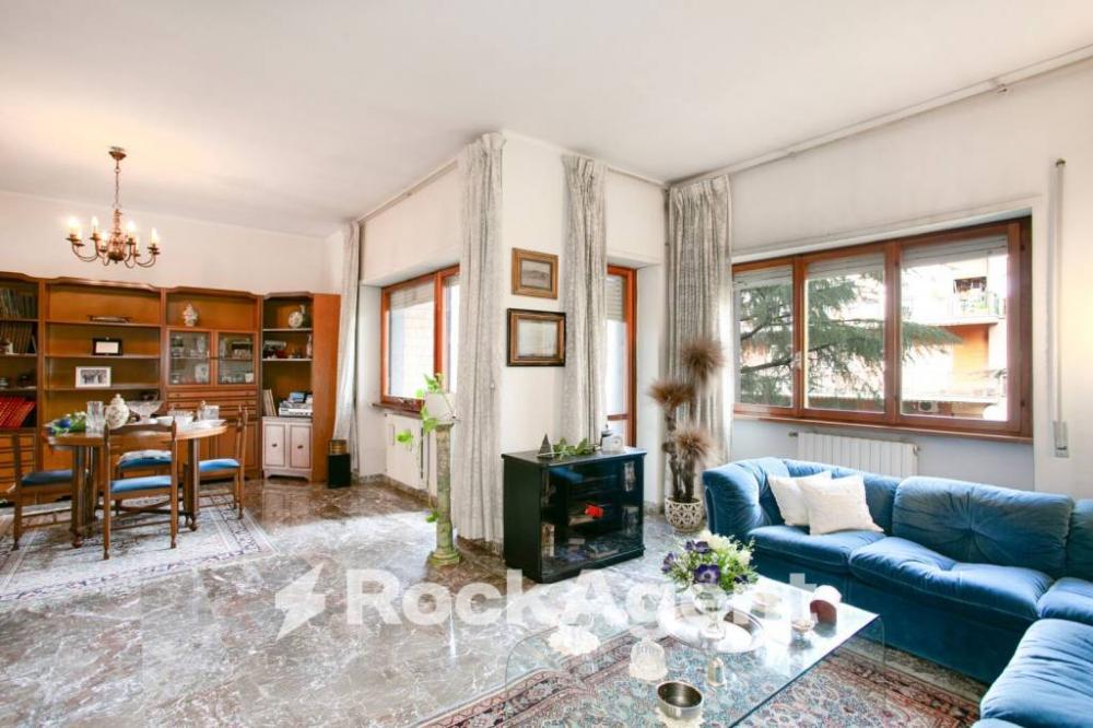 appartamento in vendita a Roma