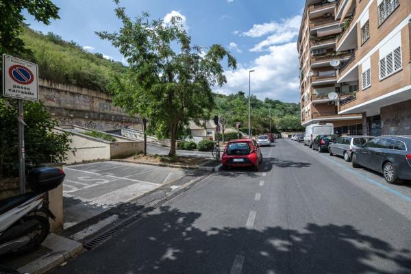 negozio in vendita a Roma in zona Trastevere