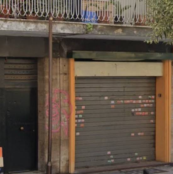 negozio in vendita a Roma in zona Cinecittà