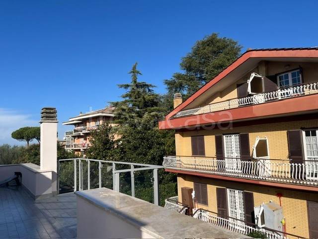 appartamento in vendita a Roma in zona Casal Morena