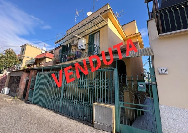 appartamento in vendita a Roma in zona Casal Morena