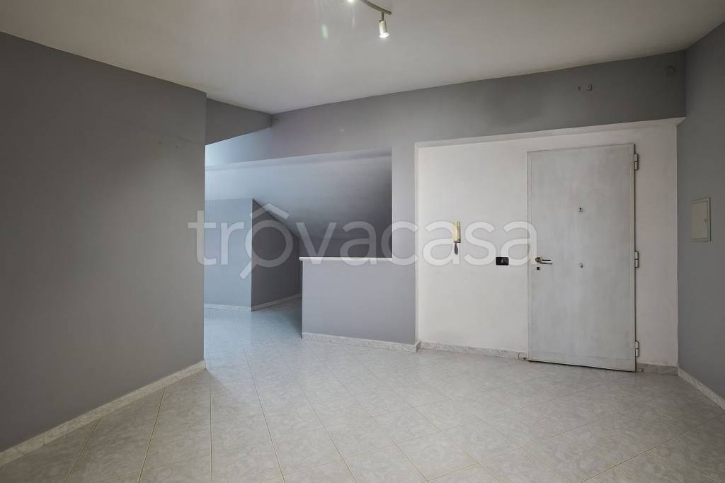 appartamento in vendita a Roma in zona Case Rosse