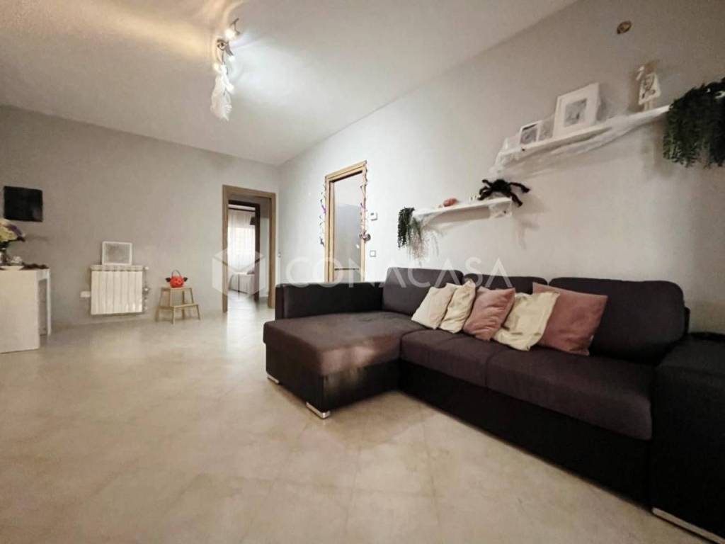 appartamento in vendita a Roma in zona Castelverde