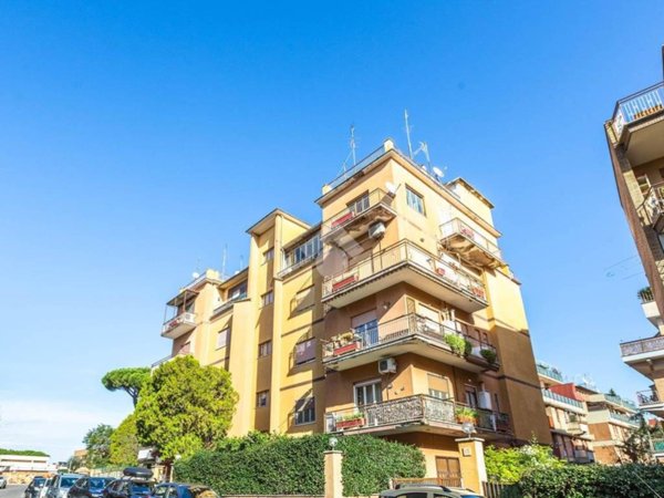 appartamento in vendita a Roma in zona Aurelio