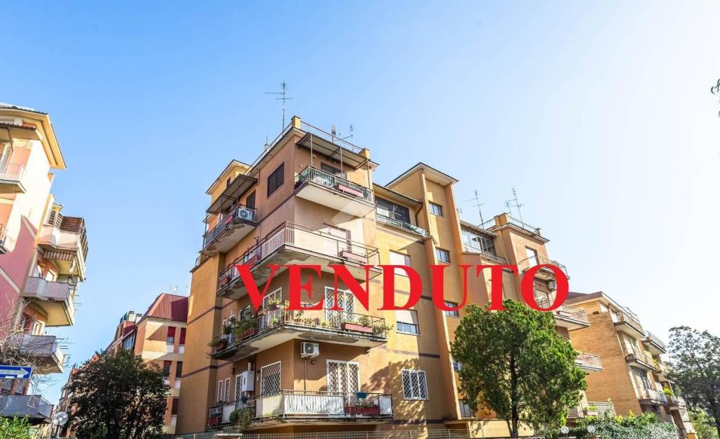 appartamento in vendita a Roma in zona Aurelio