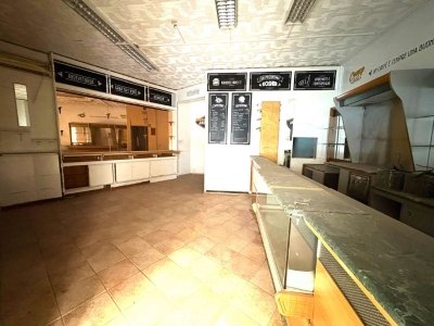 negozio in vendita a Roma in zona Portuense