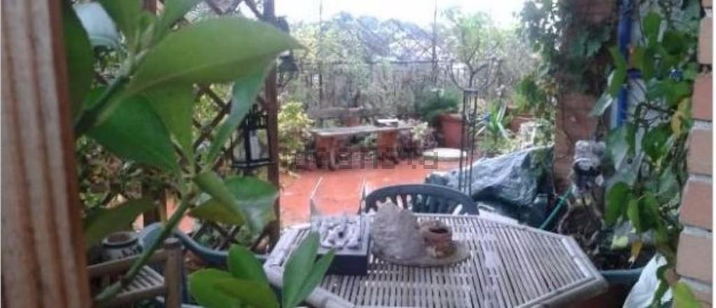 appartamento in vendita a Roma in zona Tomba di Nerone