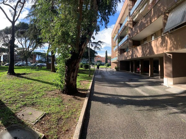 appartamento in vendita a Roma in zona Dragoncello