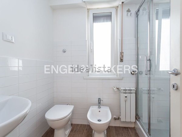 appartamento in vendita a Roma in zona Tomba di Nerone