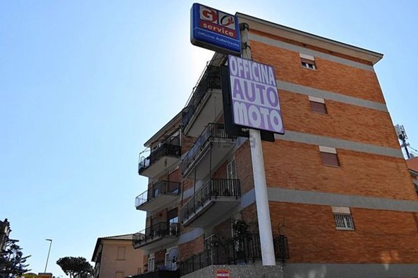 locale commerciale in vendita a Roma