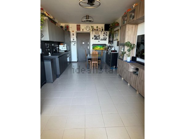 appartamento in vendita a Roma in zona Torre Angela