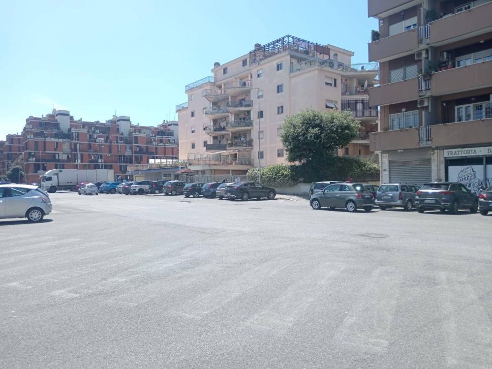 appartamento in vendita a Roma in zona Ostia