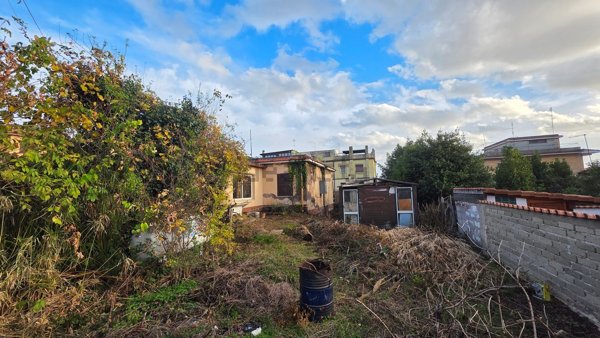 appartamento in vendita a Roma in zona Acilia