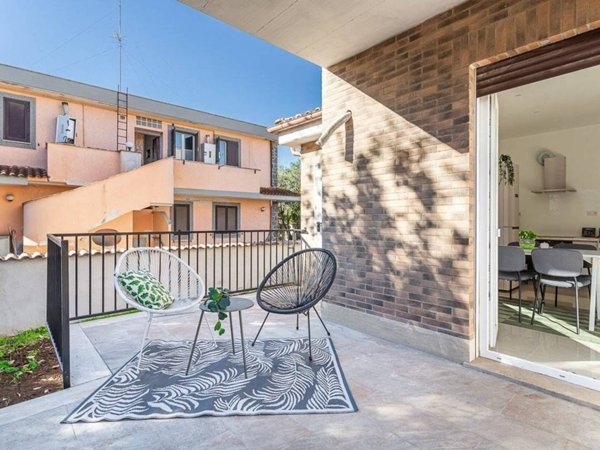casa indipendente in vendita a Roma in zona Massimina/Casal Lumbroso