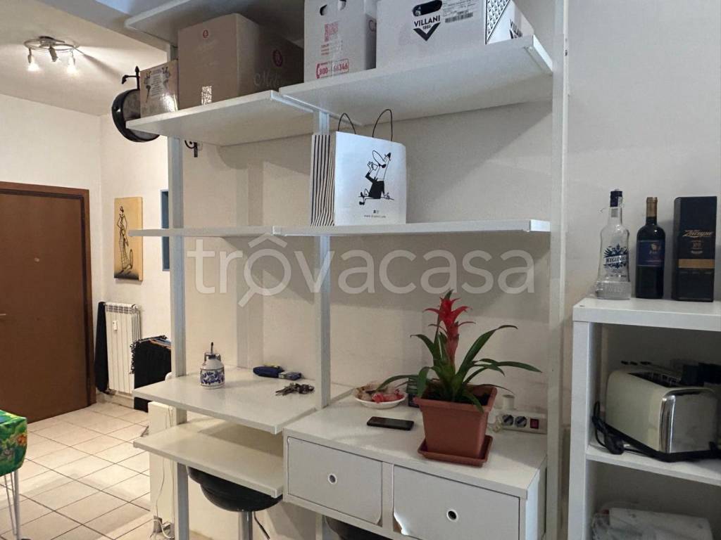 appartamento in vendita a Roma in zona Ardeatino