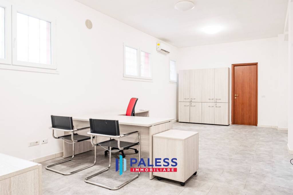 ufficio in vendita a Roma in zona Portuense