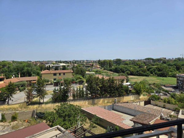 appartamento in vendita a Roma in zona Portuense