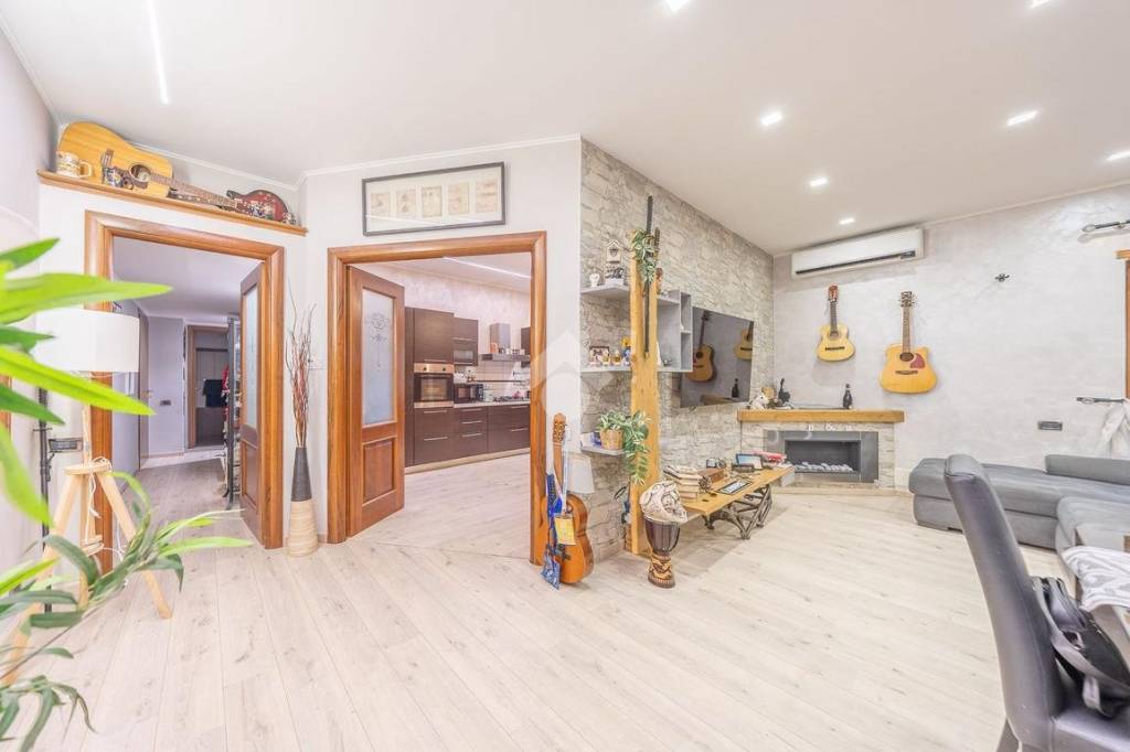 appartamento in vendita a Roma in zona Prenestino-Labicano