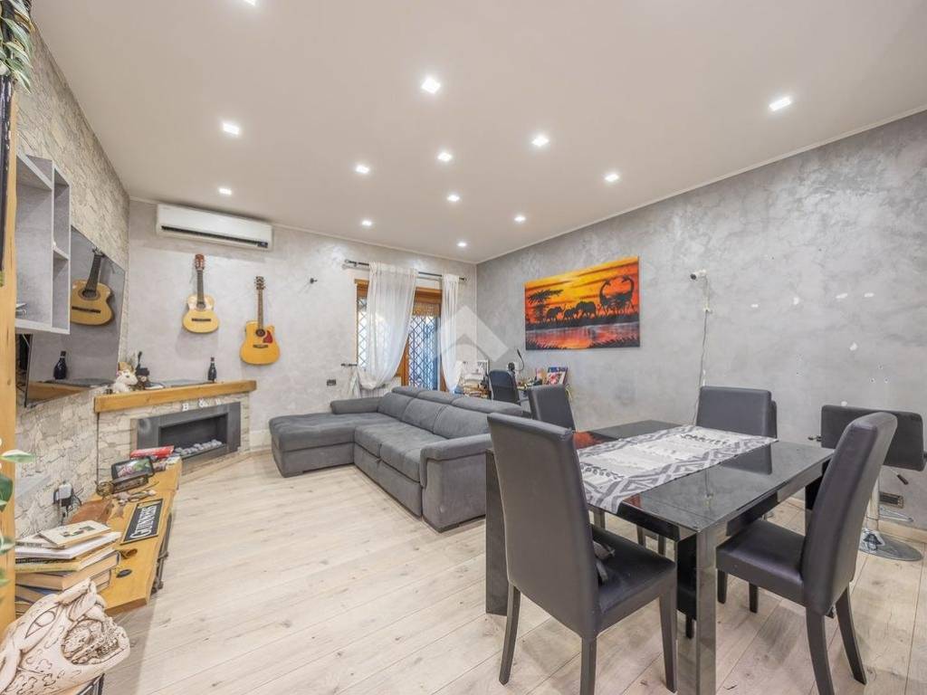 appartamento in vendita a Roma in zona Borghesiana