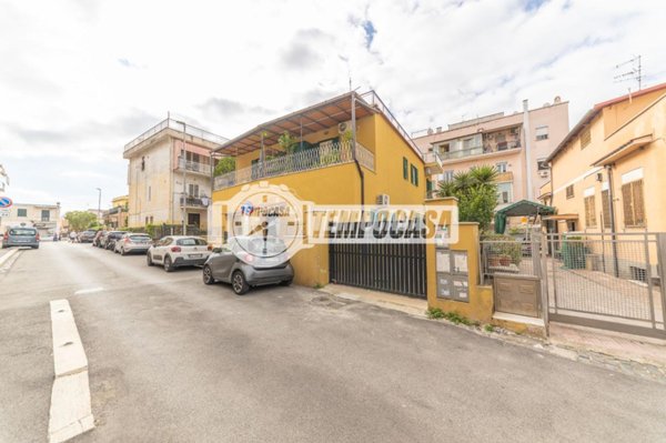 appartamento in vendita a Roma in zona Torre Maura